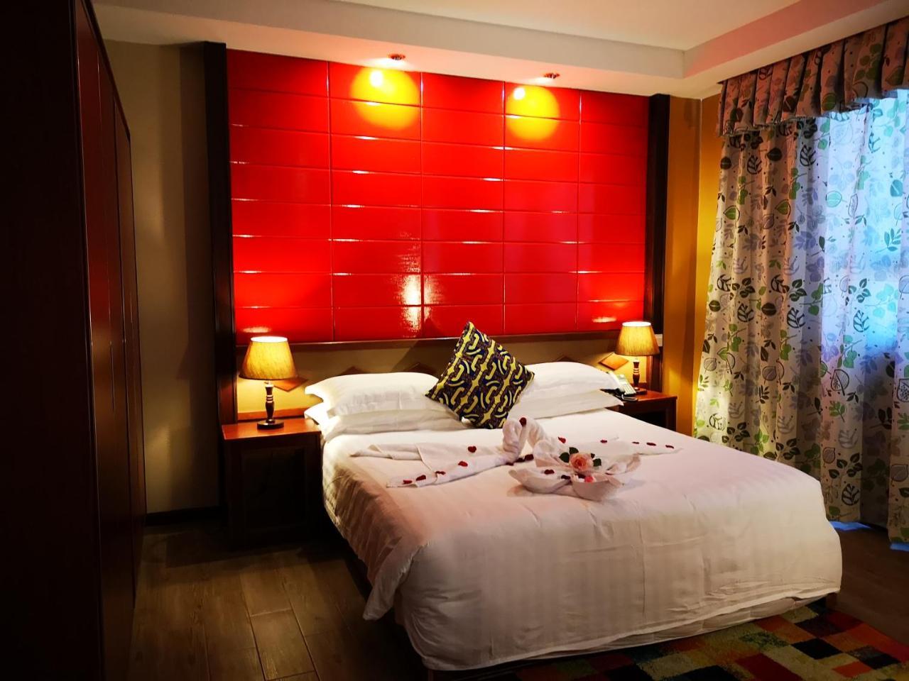 Great Wall Hotel Дар-эс-Саламе Экстерьер фото